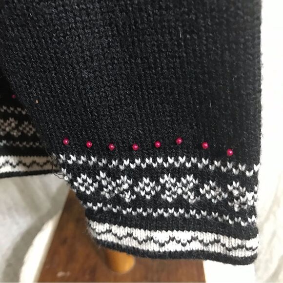 August Max Snowflakes Embroidered Sweater Top Woman Size 1X - Picture 7 of 9